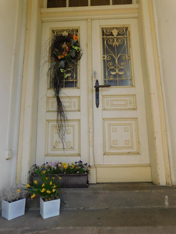 Mlade Buky 261 Apartment Exterior photo